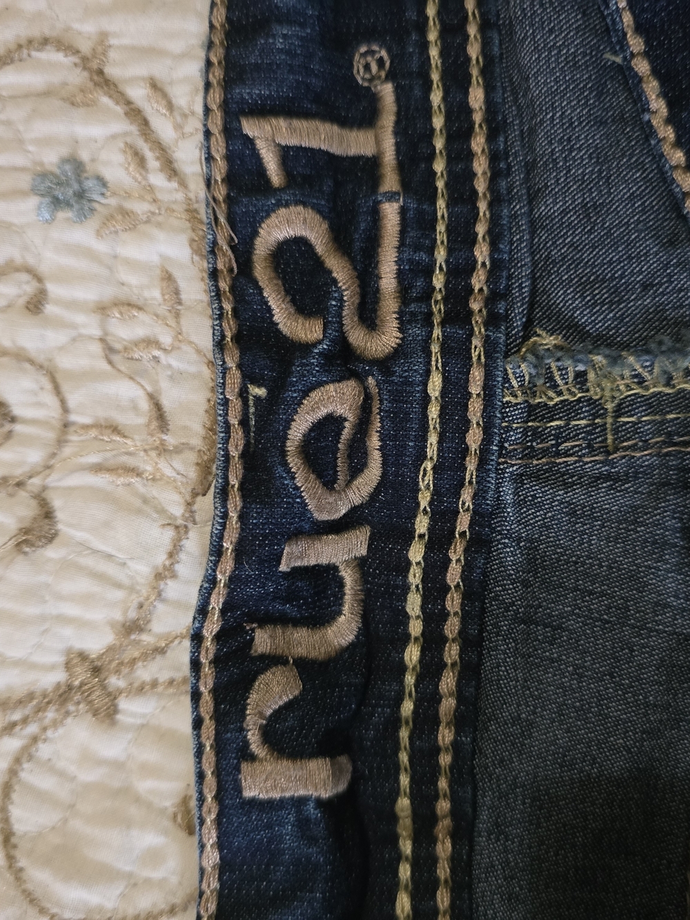 Rue21 Womens's Dark Blue Embroidered Jeans